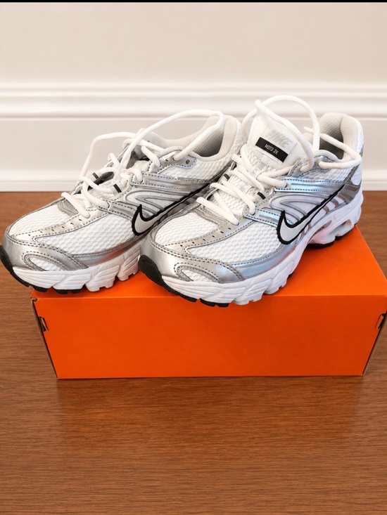 Nike Shoes - Nike Moto 2K White/Silver Running Sneakers | Women’s Size 9 |